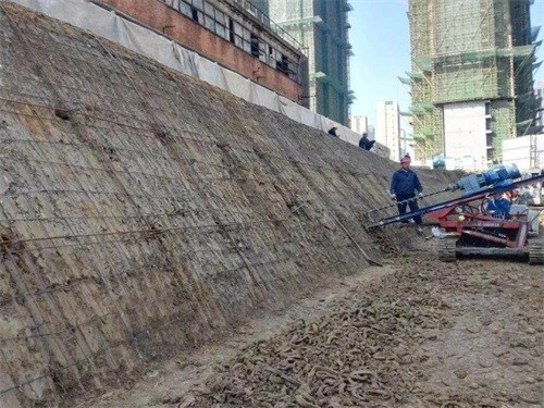 源城建筑边坡支护
